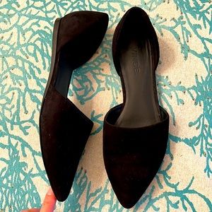 Vince black suede flat. Size US6/ EUR36.